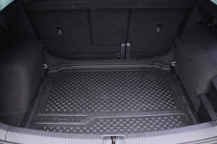 Volkswagen Tiguan 1,5 TSI Business 1.Maj LED DPH