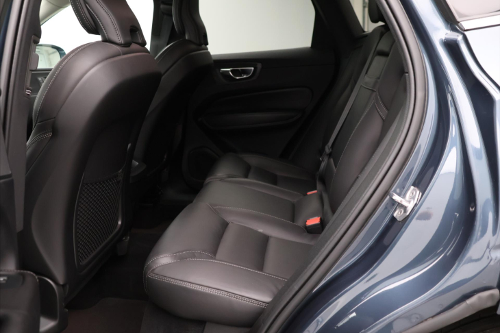 Volvo XC60 2,0 B4 AWD CZ Inscription DPH