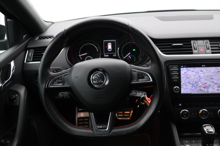 Škoda Octavia 2,0 TSI 162kW DSG Challenge
