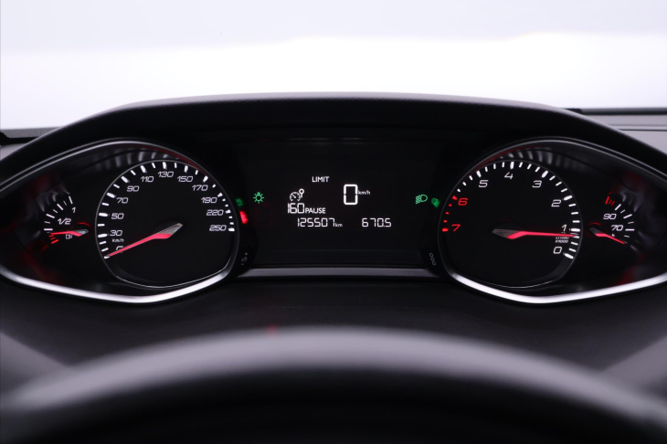 Peugeot 308 1,2 PT 96kW Allure LED Navi