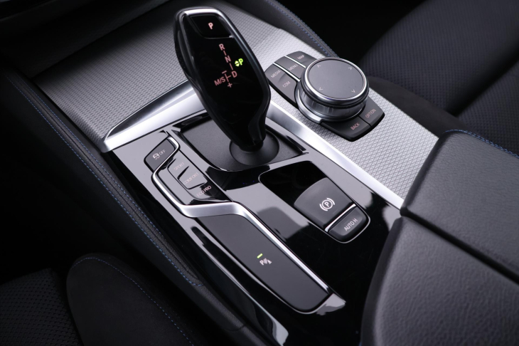 BMW Řada 5 2,0 dA 140kW M-Paket, Záruka