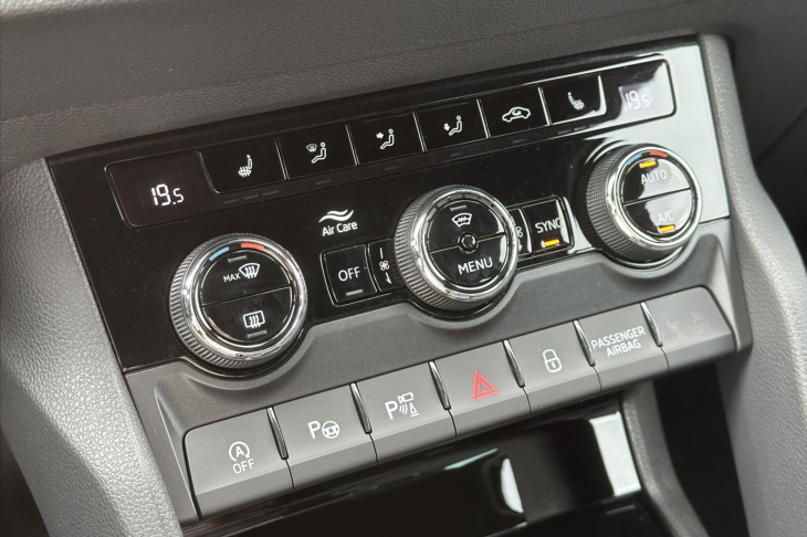 Škoda Karoq 2,0 TDI Sportline 4x4 DSG 1.maj