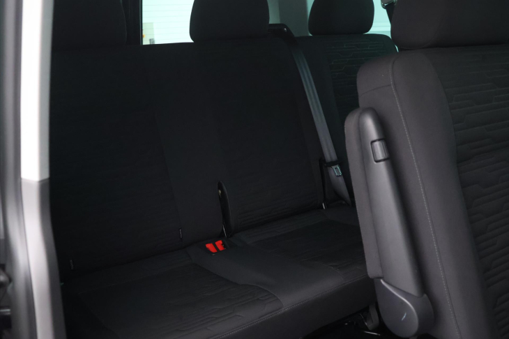 Volkswagen Caravelle 2,0 TDI 150kW DSG Long LED DPH