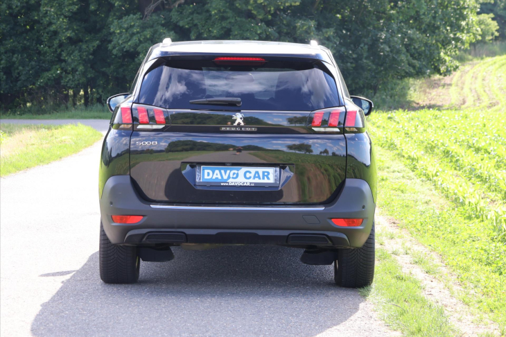 Peugeot 5008 1,2 PT Aut. Allure 7-Míst DPH