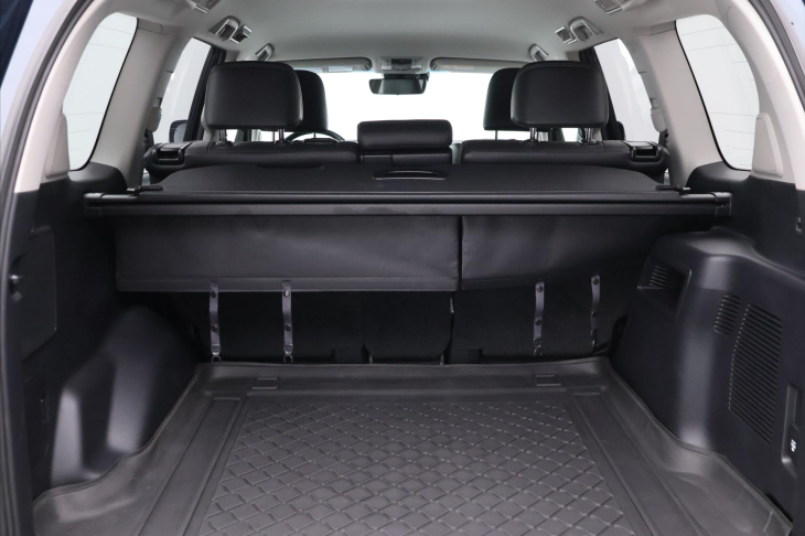 Toyota Land Cruiser 2,8 D-4D 150KW CZ 1.MAJ 4X4