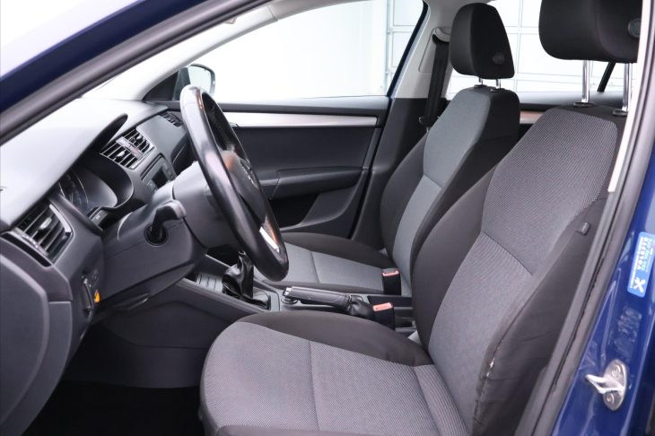 Škoda Octavia 1,6 TDI CZ Klimatizace DPH