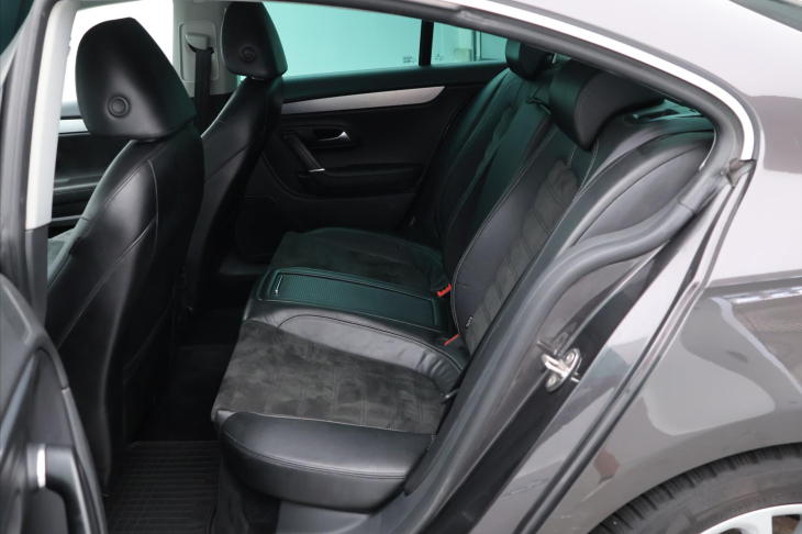 Volkswagen Passat CC 2,0 TSI Sport 147kW M6F