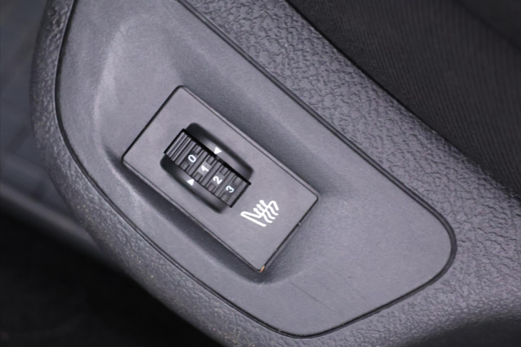 Peugeot 407 1,8 16V 92kW Aut.klima CZ