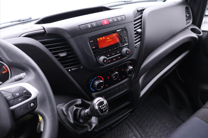 Iveco Daily 3,0 35S18 132kW L4H2 DPH