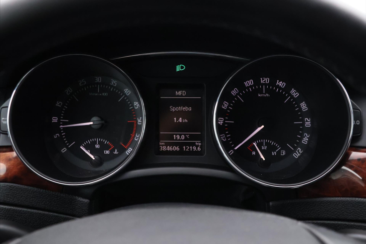Škoda Superb 2.0 TDI 103kW CZ Xenon Tažné