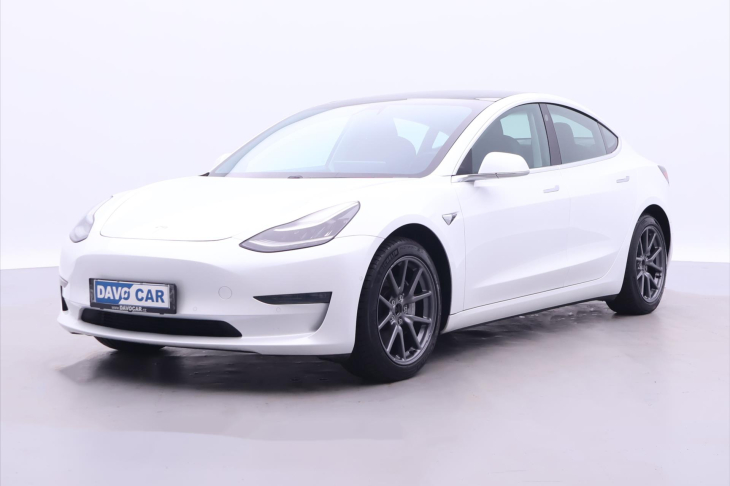 Tesla Model 3 Long Range AWD tažné DPH