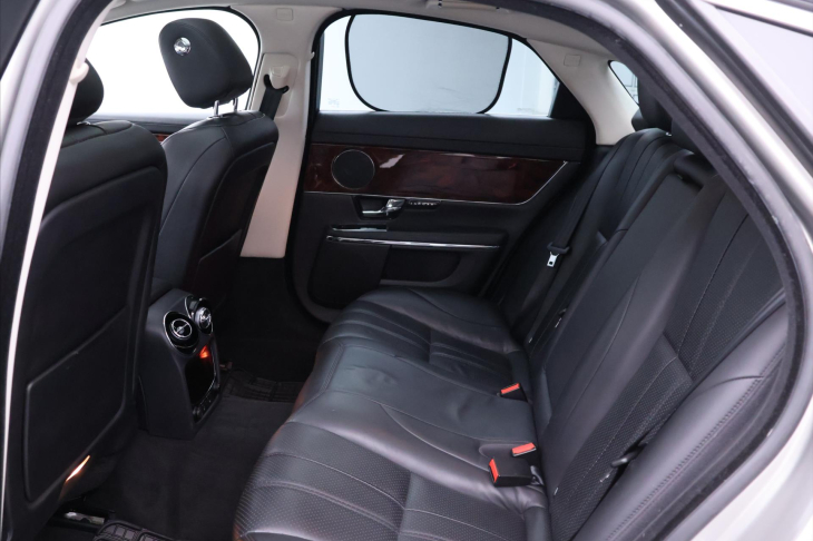 Jaguar XJ 3,0 D 202kW V6 Luxury