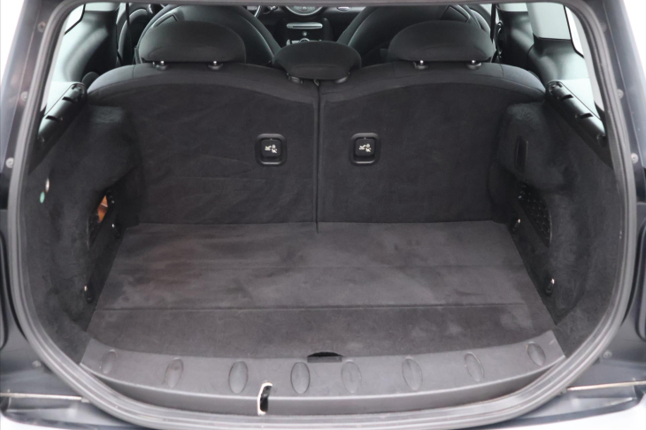 Mini Clubman 1,6 i 88kW Klima STK 05/2028