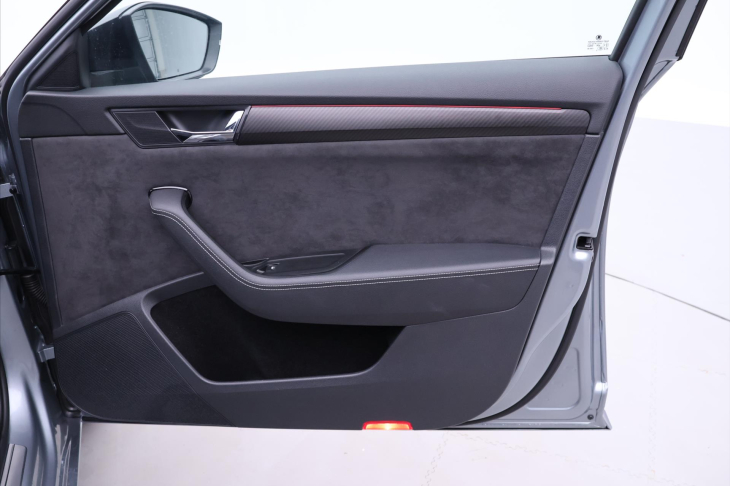 Škoda Superb 2,0 TDI 147kW Sportline DSG CZ DPH