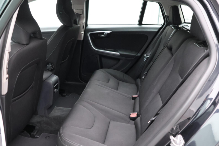 Volvo V60 1,6 D2 84kW Kinetic