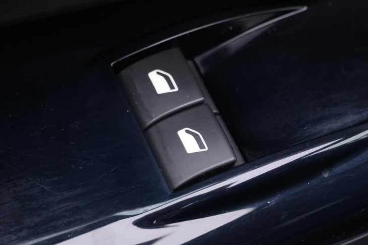 Citroën C4 Cactus 1,2 PureTech 81kW Feel CZ