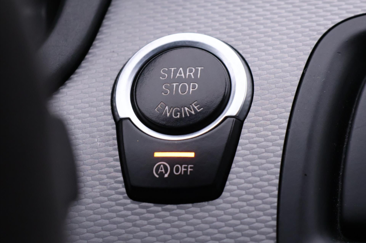 BMW Řada 5 3,0 530D 190 kW xDrive M-Paket