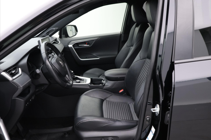 Toyota RAV4 2,5 Hybrid Black Edition 4WD e-CVT