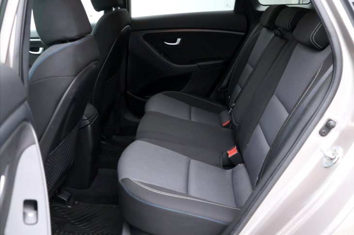Hyundai i30 1.6 GDI 99kW CZ Trikolor Tažné