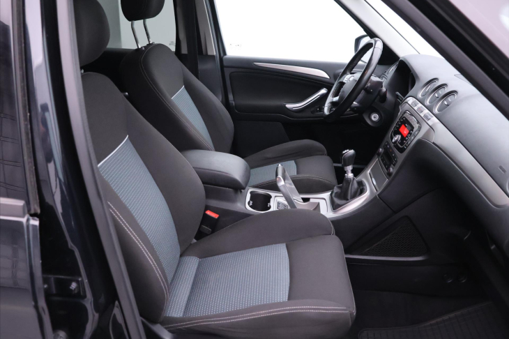 Ford S-MAX 2,0 TDCI 103kW Aut.klima 5-Míst