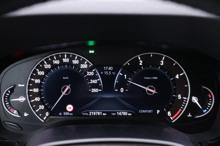 BMW Řada 5 2,0 525d 170kW Aut. Navi LED