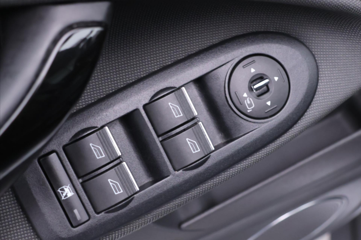 Ford Kuga 2,0 TDCI Titanium AWD Serv.kn.