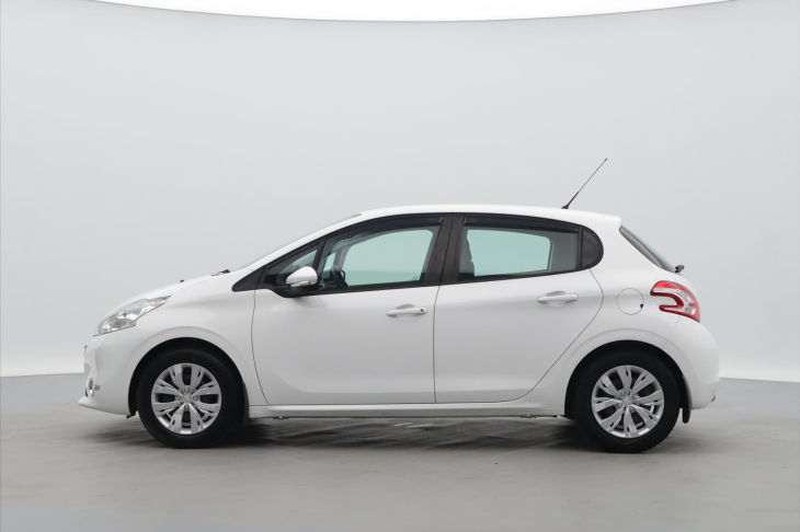 Peugeot 208 1,0 i 50kW Klimatizace