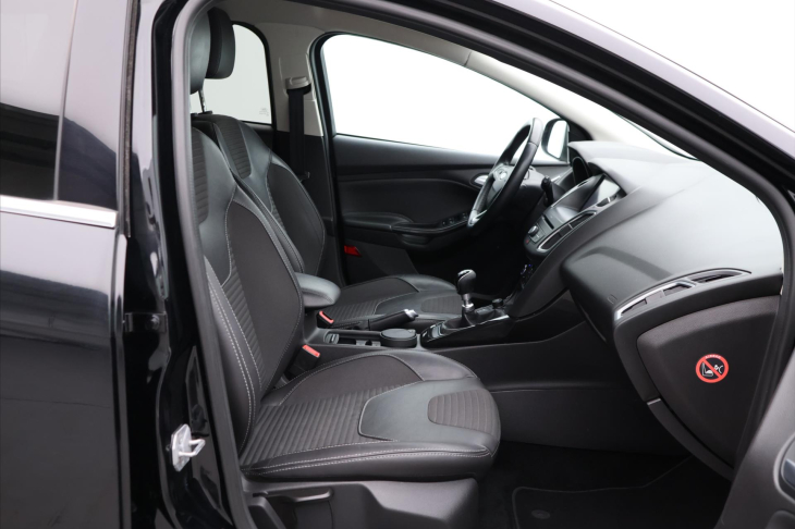 Ford Focus 1.5 TDCI 88kW Aut. Klima Navi