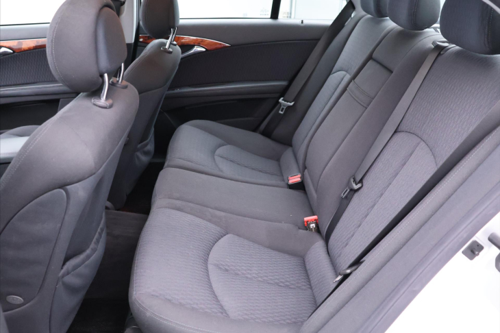 Mercedes-Benz Třídy E 2,2 220CDI 110kW Aut. Elegance