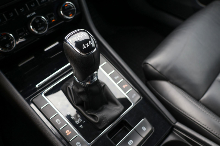 Škoda Superb 2,0 TDI 140kW 4x4 DSG L&K CZ