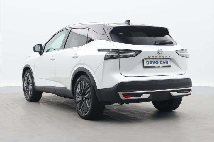Nissan Qashqai 1,3 DIG-T 116kW Tekna 4WD CZ Záruka