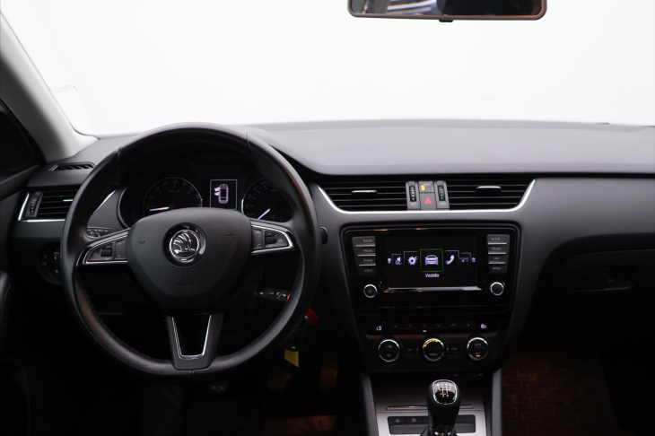 Škoda Octavia 1,6 TDI 81kW Style CZ Xenon
