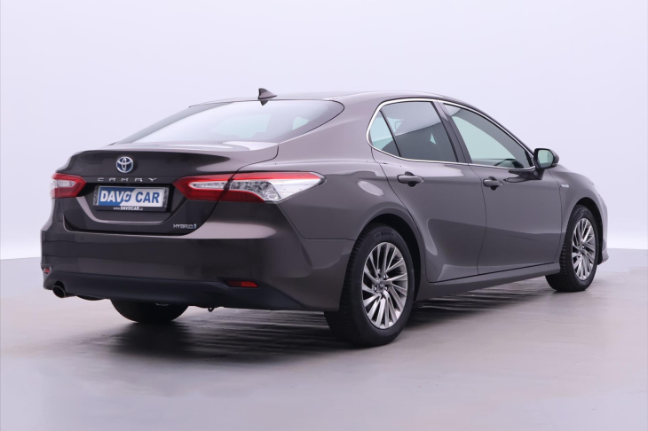 Toyota Camry 2,5 Hybrid 131kW Executive CZ