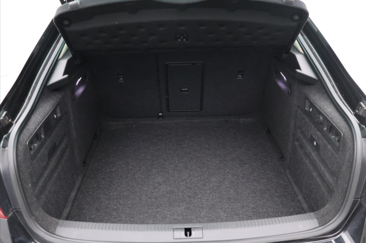 Škoda Superb 2,0 TDI DSG 4x4 CZ Style DPH