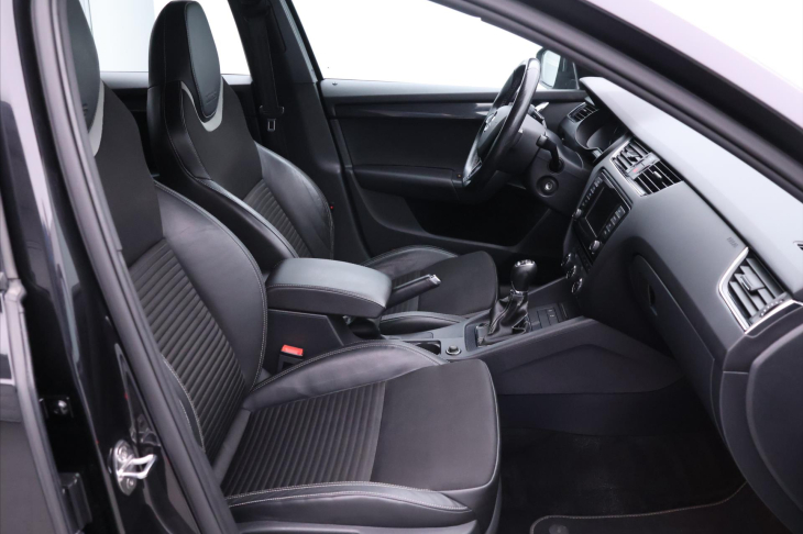 Škoda Octavia 2.0 TDI 135kW Navi Xenon RS