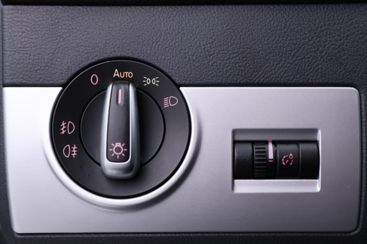 Volkswagen Multivan 2,0 TDI DSG 4M CZ Highline