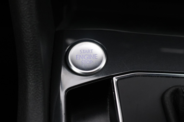 Volkswagen Tiguan Allspace 2,0 TSI 162kW DSG 4M LED 1.Maj