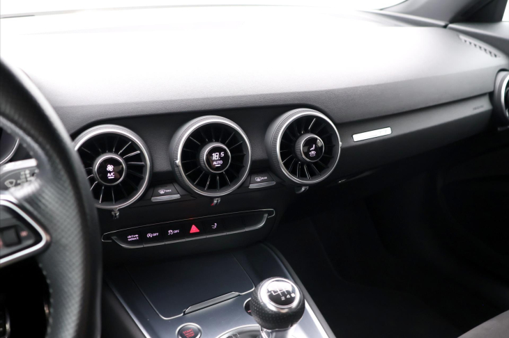Audi TT 1,8 TFSI 132kW S-line 1.Maj