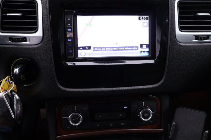 Volkswagen Touareg 3,0 TDI V6 180kW Aut. 4M Kůže