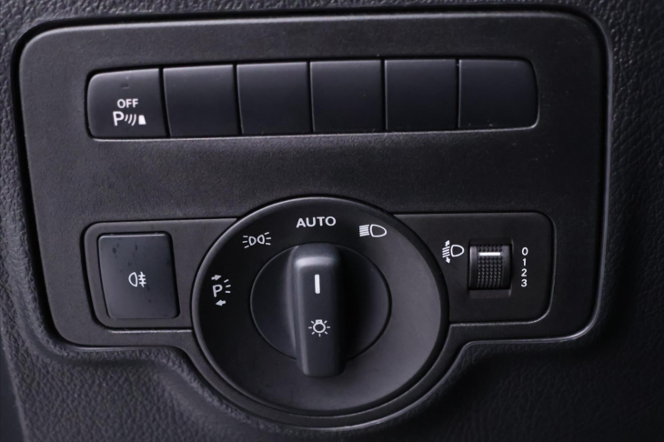 Mercedes-Benz Vito 2,0 116CDI 9 Míst Long Automat