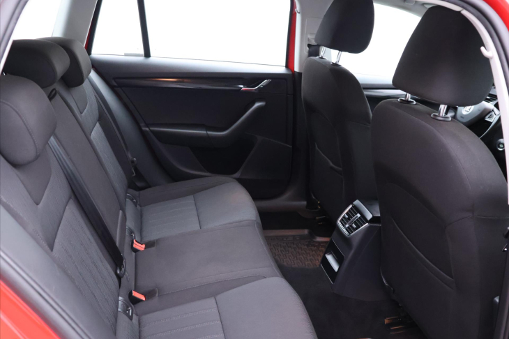 Škoda Octavia 2,0 TDI 135kW DSG 4x4 CZ Style