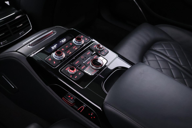 Audi A8 6,3 FSI W12 Quatrro Tiptronic 368kW