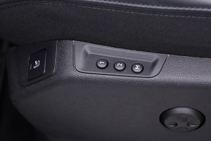 Peugeot 3008 1,6 PureTech 133kW Automat GT