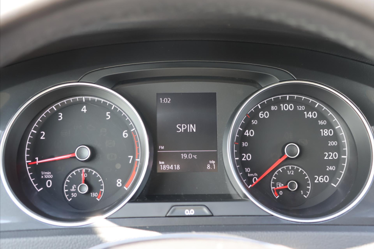 Volkswagen Golf 1,0 TSI 81kW CZ Comfort LED