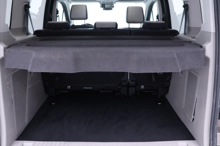 Ford Tourneo Connect 1,5 TDCI Titanium Tažné CZ