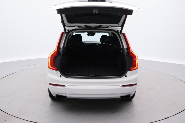 Volvo XC90 2,0 D 165 kW Inscription CZ
