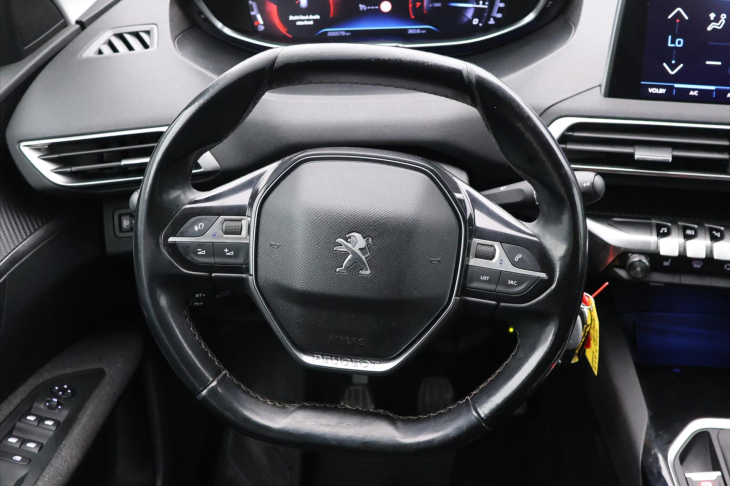 Peugeot 3008 1.2 PureTech 96kW CZ DPH