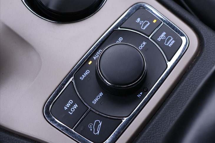 Jeep Grand Cherokee 3,0 CRDI 184KW CZ Overland