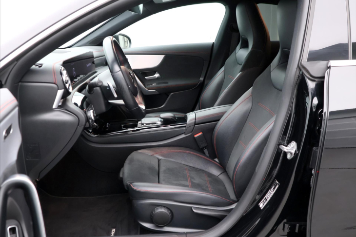 Mercedes-Benz CLA 2,0 200d AMG LINE CZ DPH 77TKM