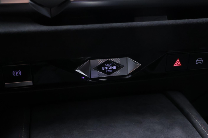 DS Automobiles DS4 1,6 PureTech 165kW Aut. CZ